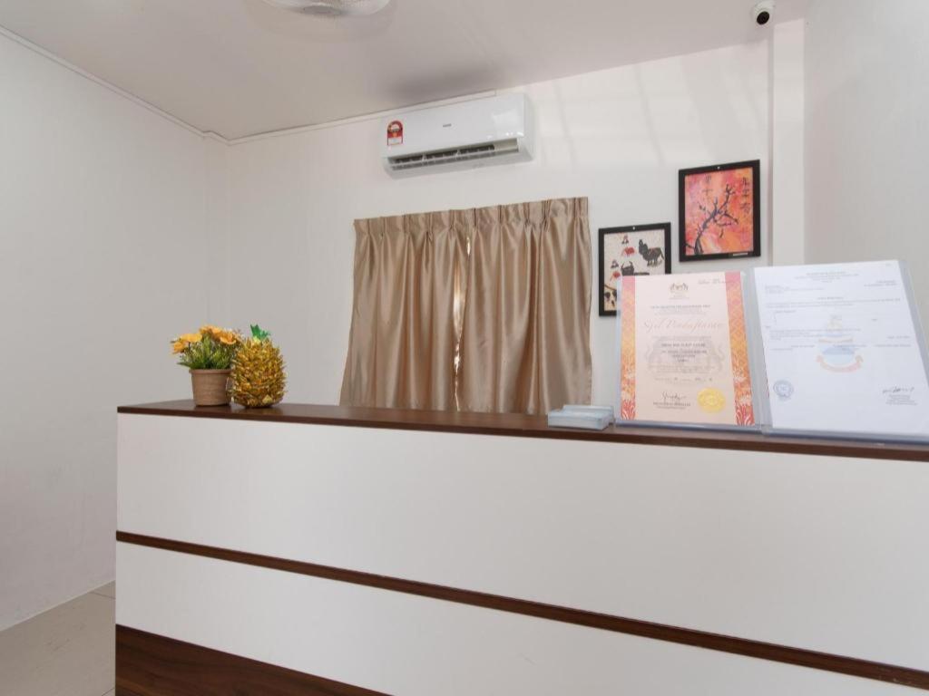 Oyo 44011 Weng Bee Guest House Kota Kinabalu Esterno foto