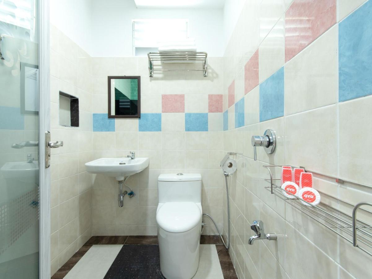 Oyo 44011 Weng Bee Guest House Kota Kinabalu Esterno foto