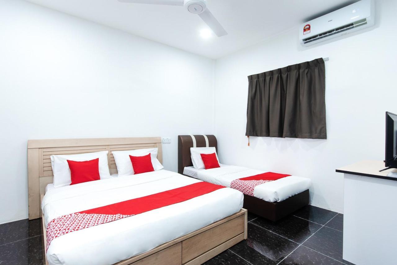 Oyo 44011 Weng Bee Guest House Kota Kinabalu Esterno foto
