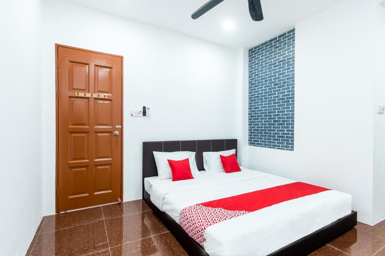 Oyo 44011 Weng Bee Guest House Kota Kinabalu Esterno foto