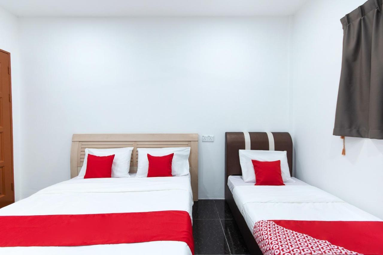 Oyo 44011 Weng Bee Guest House Kota Kinabalu Esterno foto