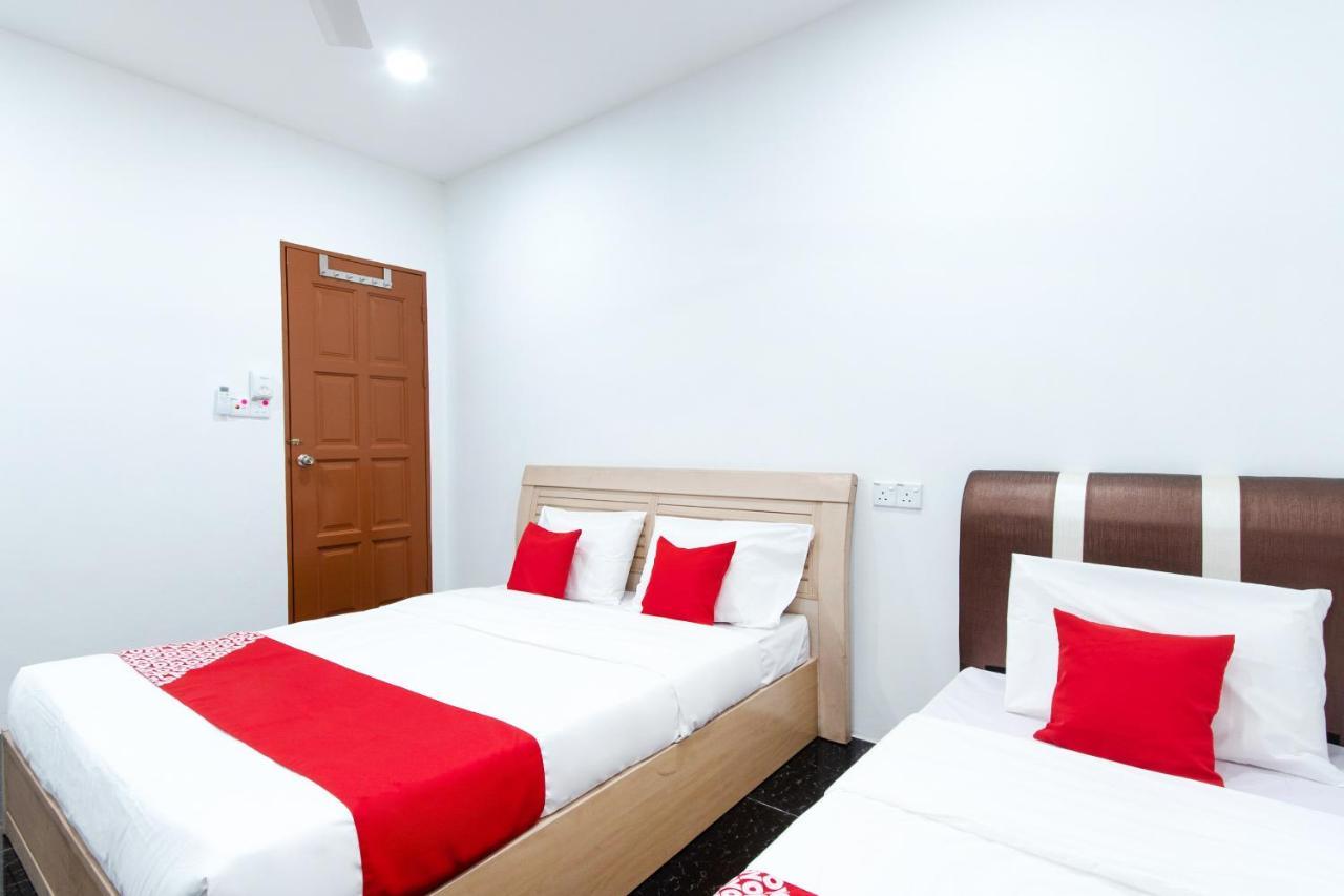 Oyo 44011 Weng Bee Guest House Kota Kinabalu Esterno foto