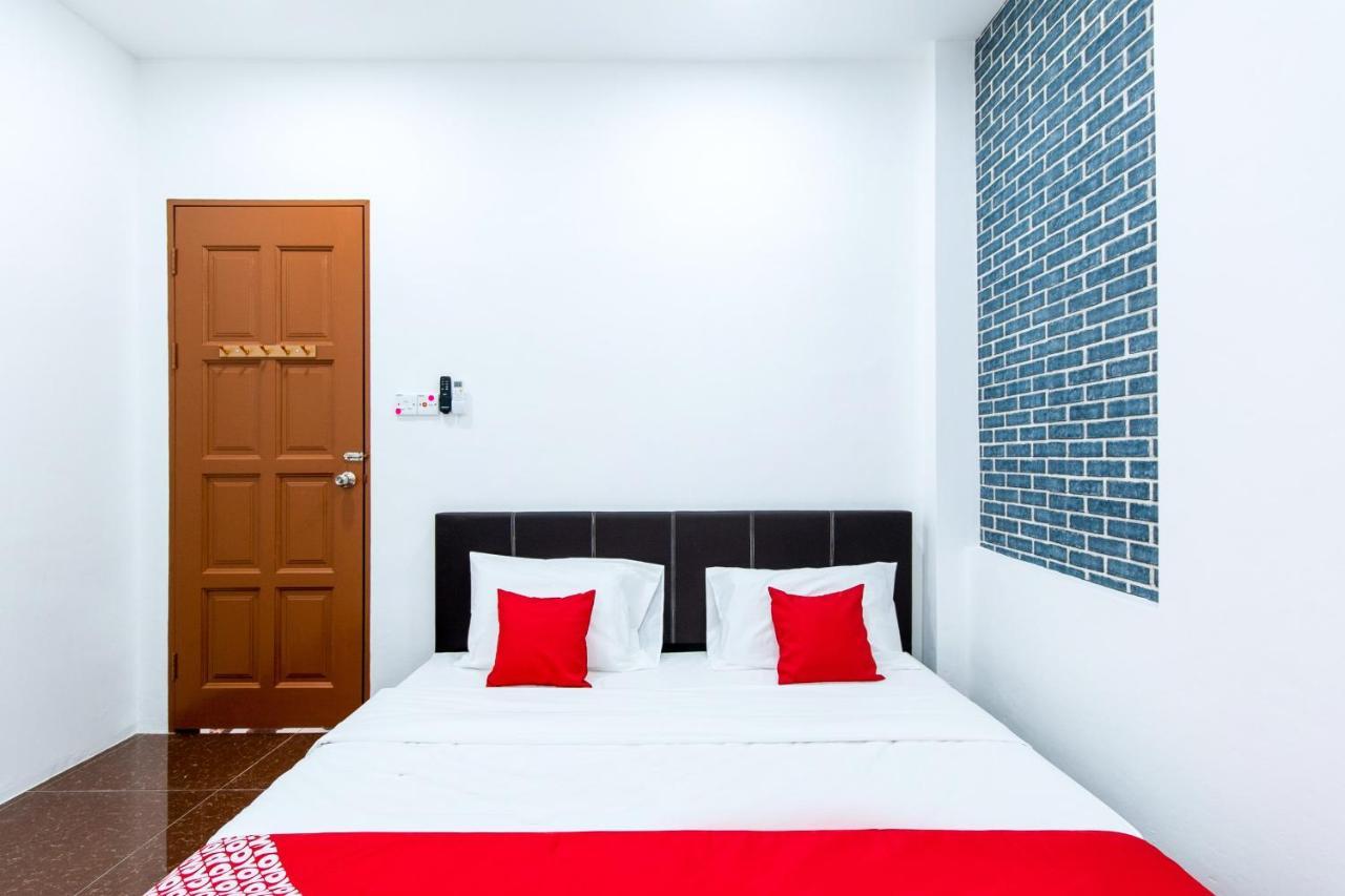 Oyo 44011 Weng Bee Guest House Kota Kinabalu Esterno foto