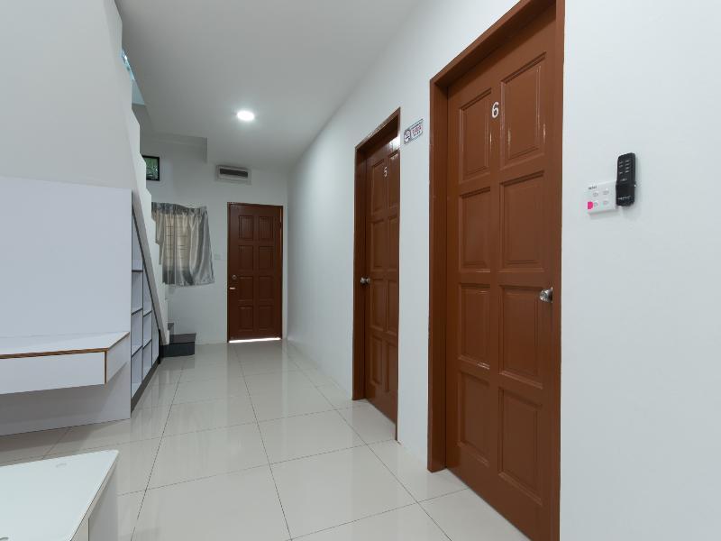 Oyo 44011 Weng Bee Guest House Kota Kinabalu Esterno foto